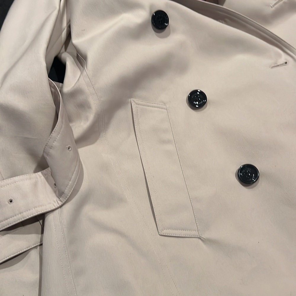 SOLD!! Authentic Burberry harbourne trench coat size 4 - Picture 12 of 14